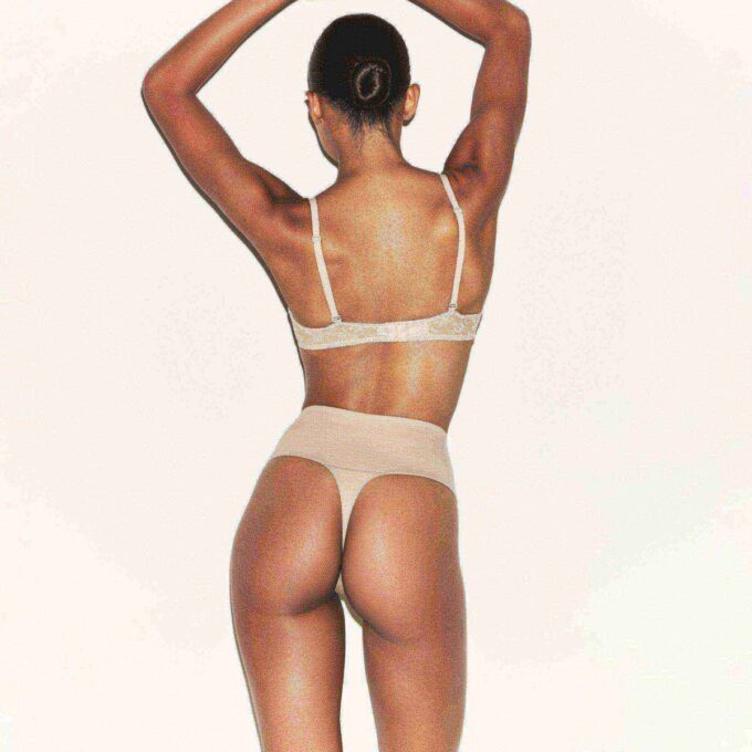 Baumwoll-Shapewear-Tanga mit hohem Bund Baumwoll-Shapewear-Tanga mit hohem Bund
