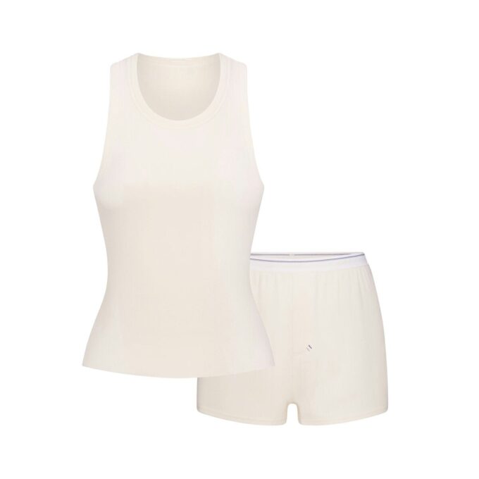 Baumwollrippen-Schaufeltank und Shorts-Set Baumwollrippen-Schaufeltank und Shorts-Set