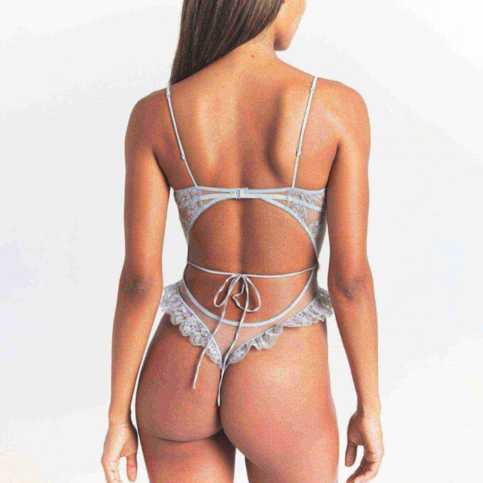 Bestickte Dessous, ungefüttert, Schrittlos, Teddy Bestickte Dessous, ungefüttert, Schrittlos, Teddy