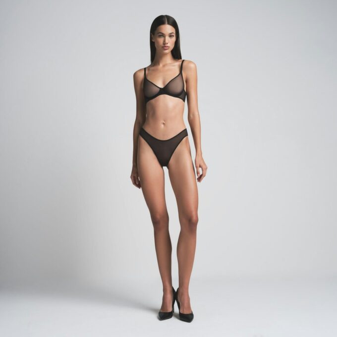 BIKINI AUS ULTRAFEINEM MESH