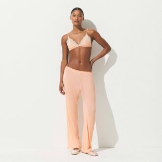 Dreieckiger Bralette aus transparenter Rippenspitze