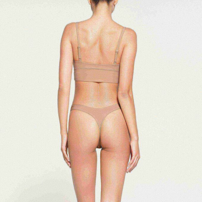 Dreieckiges Longline-Bralette, passend für jede Figur Dreieckiges Longline-Bralette, passend für jede Figur