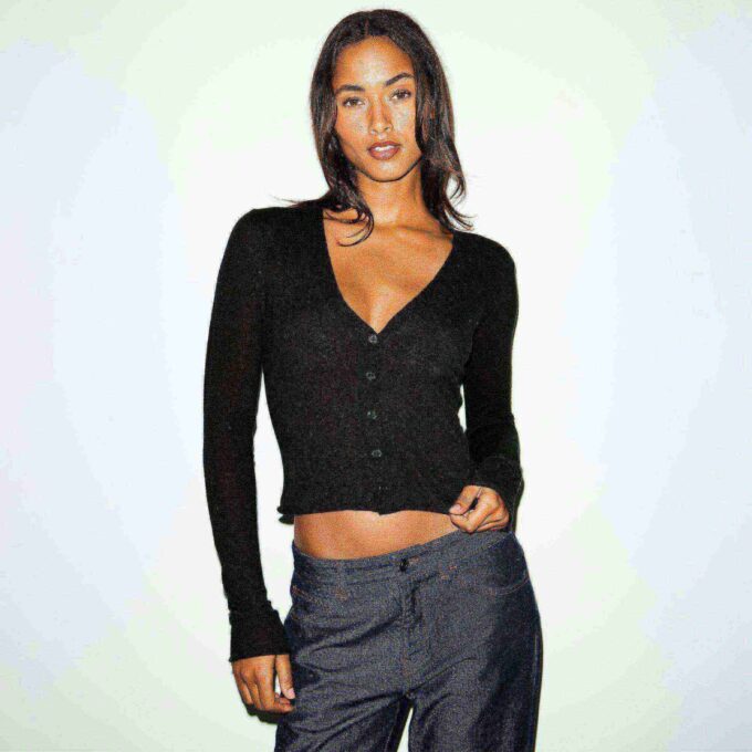 Federleichte Kaschmir-Strickjacke