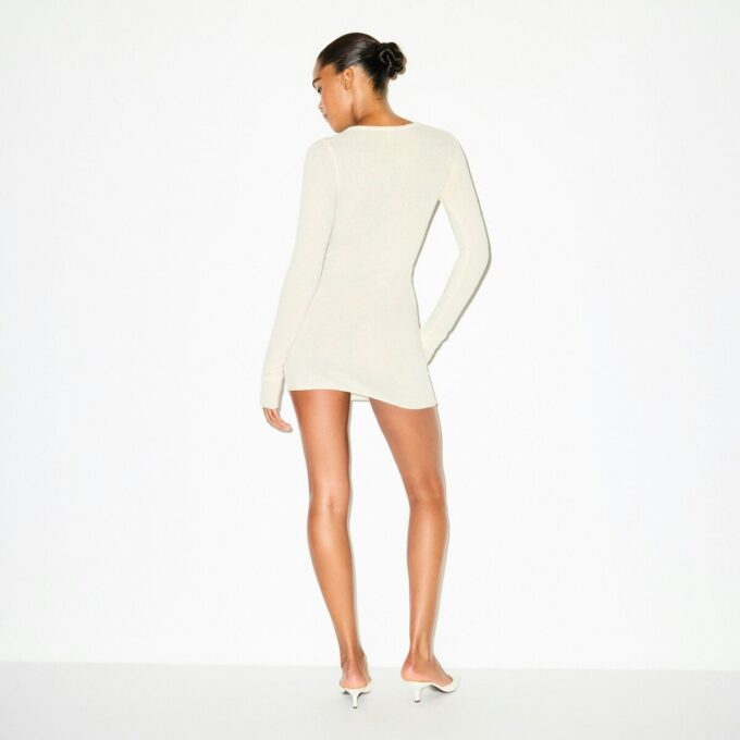 FEDERLEICHTES KASCHMIR-HENLEY-MINIKLEID FEDERLEICHTES KASCHMIR-HENLEY-MINIKLEID