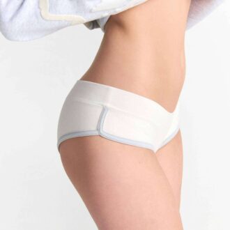 Flohmarkt-Kollektion mit Kaktusmotiven und Skims Baumwolljersey Micro Boy Shorts (3er-Pack)