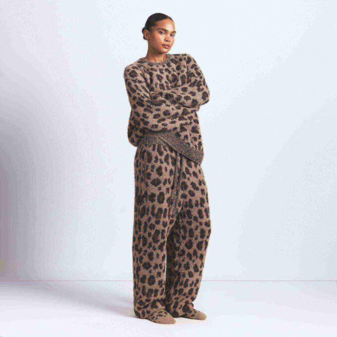 Gemütlicher Oversize-Pullover mit Rundhalsausschnitt Gemütlicher Oversize-Pullover mit Rundhalsausschnitt