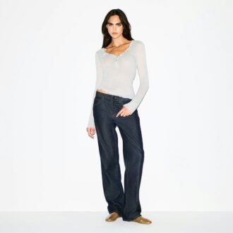 Henley-Shirt mit transparentem Rippstrick und langen Ärmeln