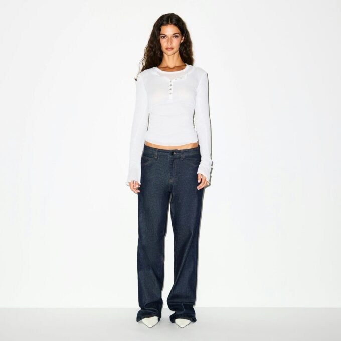 Henley-Shirt mit transparentem Rippstrick und langen Ärmeln Henley-Shirt mit transparentem Rippstrick und langen Ärmeln