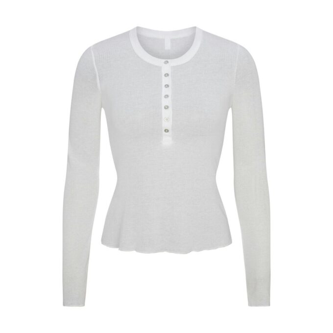 Henley-Shirt mit transparentem Rippstrick und langen Ärmeln Henley-Shirt mit transparentem Rippstrick und langen Ärmeln