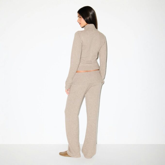Hose aus Wolle und Kaschmir mit Umschlag Hose aus Wolle und Kaschmir mit Umschlag