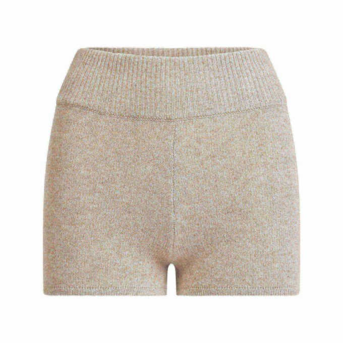 Hotpants aus Wolle und Kaschmir mit Umschlagbund Hotpants aus Wolle und Kaschmir mit Umschlagbund