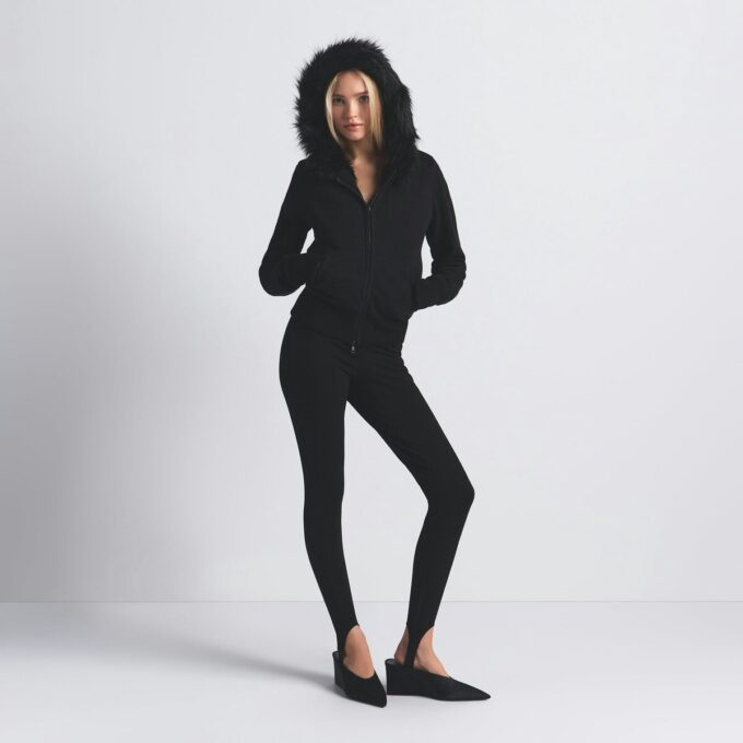 Kapuzenpullover aus Baumwollfleece mit Kunstpelzfutter und Reißverschluss Kapuzenpullover aus Baumwollfleece mit Kunstpelzfutter und Reißverschluss
