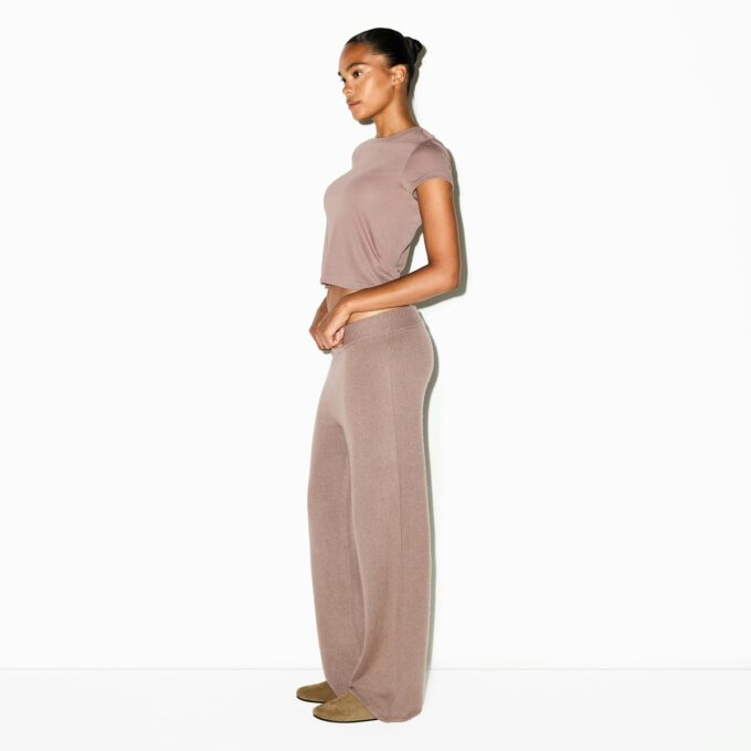 Kaschmirhose mit weitem Bein Kaschmirhose mit weitem Bein