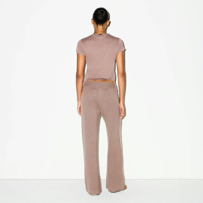 Kaschmirhose mit weitem Bein Kaschmirhose mit weitem Bein