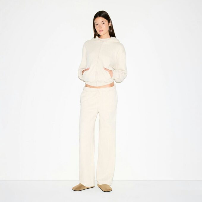 Klassische Hose mit geradem Bein aus Baumwollfleece Klassische Hose mit geradem Bein aus Baumwollfleece