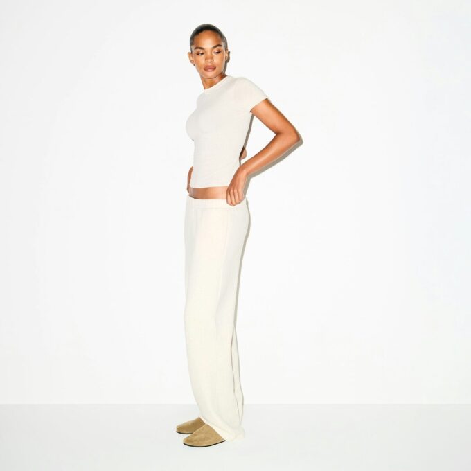 Klassische Hose mit geradem Bein aus Baumwollfleece Klassische Hose mit geradem Bein aus Baumwollfleece