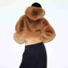 Kunstpelzjacke mit Reißverschluss Kunstpelzjacke mit Reißverschluss