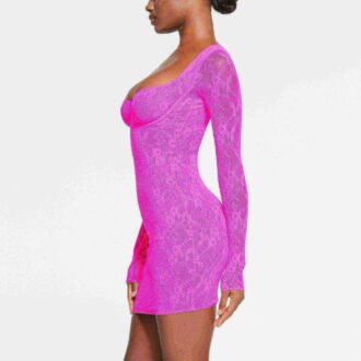 Langarmkleid mit Stretch-Spitzenfutter und Bügeln