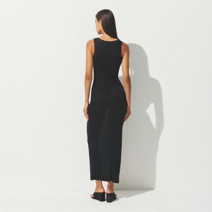 LANGES KLEID AUS TRANSPARENTEN RIPPEN LANGES KLEID AUS TRANSPARENTEN RIPPEN