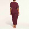 Langes Kleid mit weichem Lounge-Stil, T-Shirt-Ausschnitt Langes Kleid mit weichem Lounge-Stil, T-Shirt-Ausschnitt