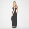 LANGES KLEID MIT WEICHEN LAGE UND RUNDEN AUSSCHNITT LANGES KLEID MIT WEICHEN LAGE UND RUNDEN AUSSCHNITT