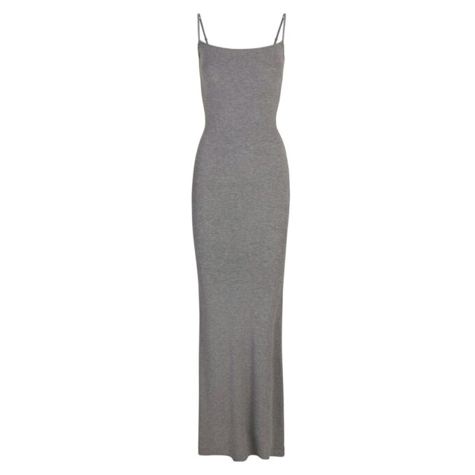 Langes Slipkleid aus weichem Lounge-Stil Langes Slipkleid aus weichem Lounge-Stil