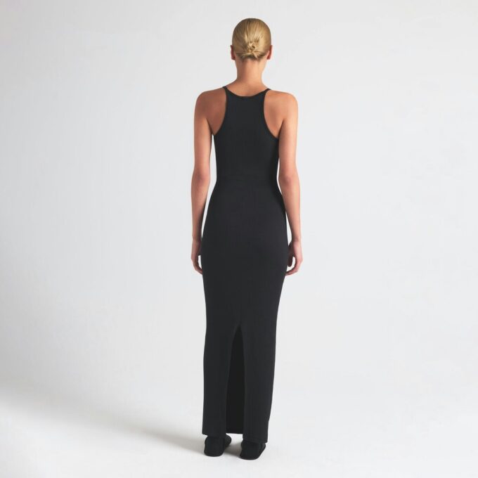 Langes Trägerkleid aus Baumwollripp Langes Trägerkleid aus Baumwollripp