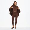 LEGGINGS MIT HOCHGESCHNITTENEM WANGEN AUS DER ESSENTIAL COLLECTION LEGGINGS MIT HOCHGESCHNITTENEM WANGEN AUS DER ESSENTIAL COLLECTION