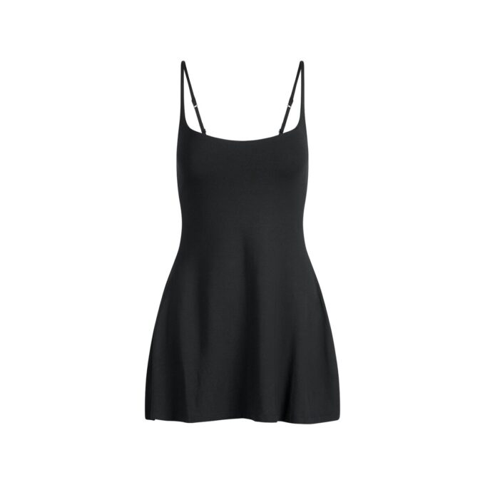 MINIKLEID MIT GLATTEN LAGE UND RUNDEN AUSSCHNITT MINIKLEID MIT GLATTEN LAGE UND RUNDEN AUSSCHNITT