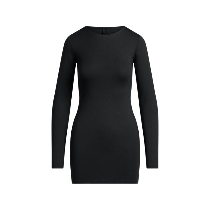 MINIKLEID MIT GLATTEN LAGEN UND RUNDHALSAUSSCHNITT MINIKLEID MIT GLATTEN LAGEN UND RUNDHALSAUSSCHNITT