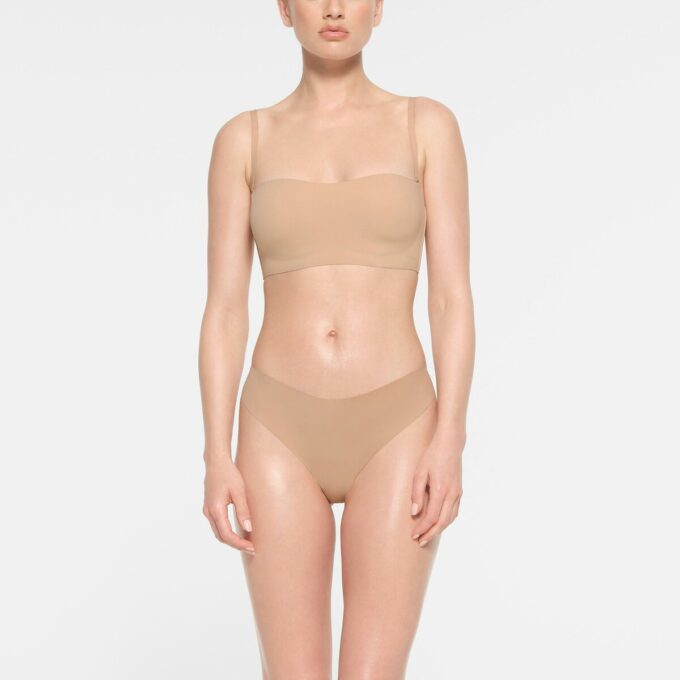 NACKTES BANDEAU