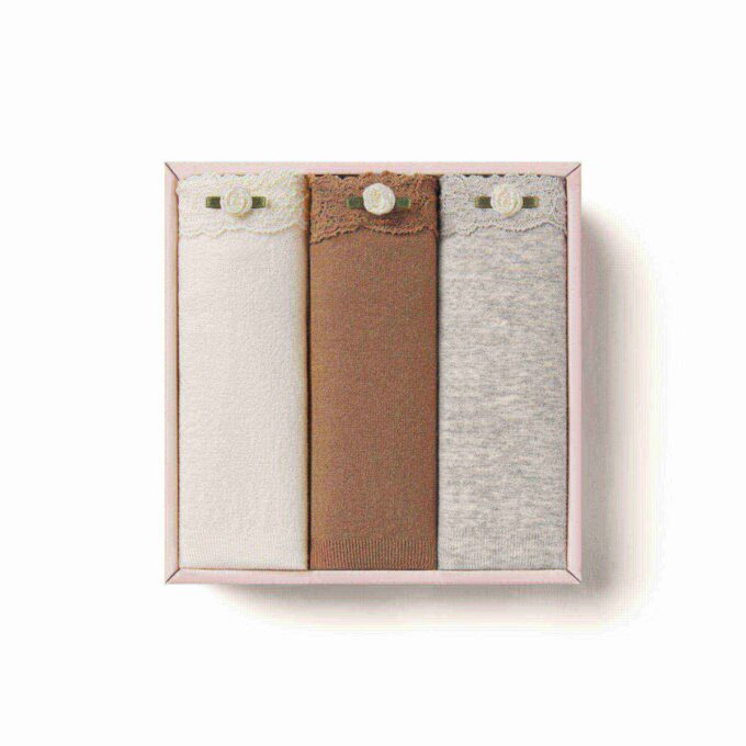 Nahtlose Baumwoll-Spitzenbikinis für junge Frauen, 3er-Pack Nahtlose Baumwoll-Spitzenbikinis für junge Frauen, 3er-Pack