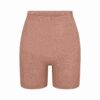 Nahtlose, figurbetonte Shorts bis zur Mitte des Oberschenkels Nahtlose, figurbetonte Shorts bis zur Mitte des Oberschenkels