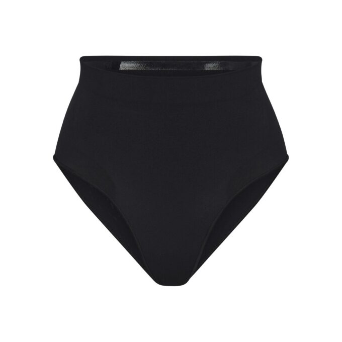 Nahtloser, formgebender Slip mit mittelhohem Bund Nahtloser, formgebender Slip mit mittelhohem Bund
