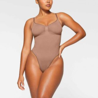 Nahtloser Shaped String-Body