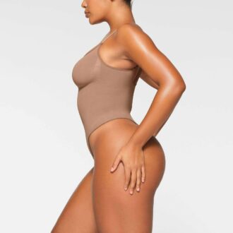 Nahtloser Shaped String-Body