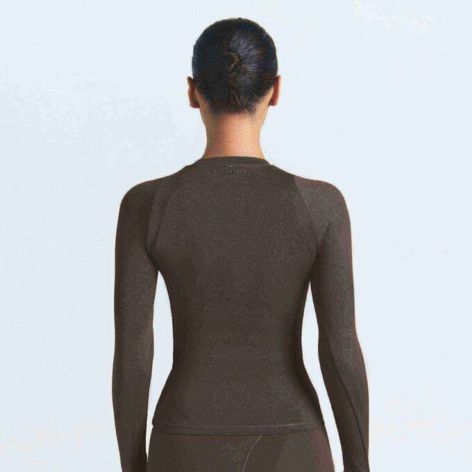 NikeSKIMS AIRY Langarmshirt mit Rundhalsausschnitt