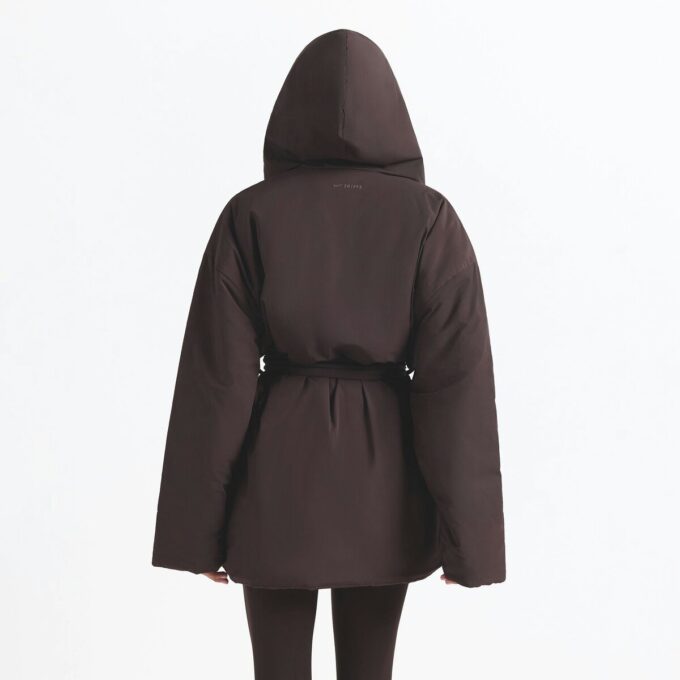 NikeSKIMS GEWEBTER NYLON-WICKELMANTEL