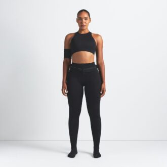 NikeSKIMS MATT-HOCHKNOPF-BH