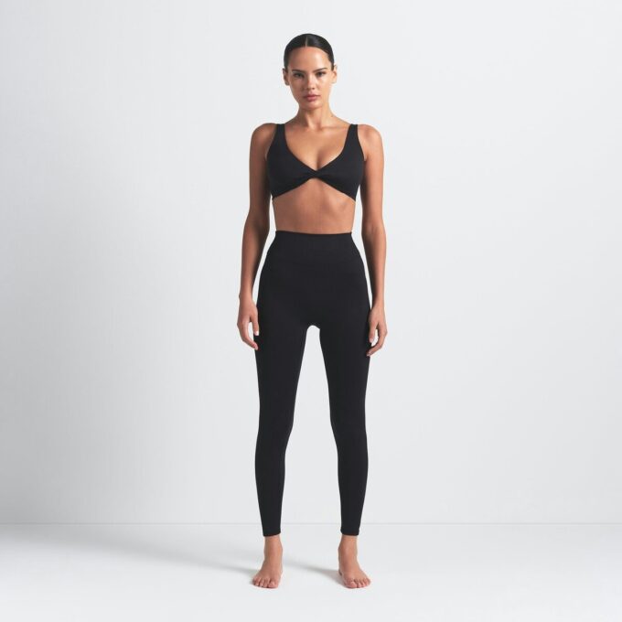 NikeSKIMS MATTE 26″ LEGGING NikeSKIMS MATTE 26″ LEGGING