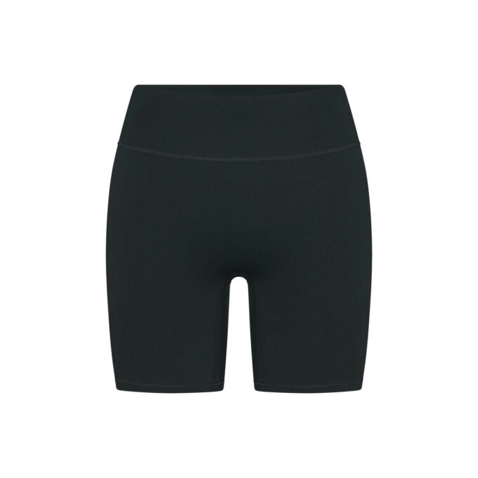 NikeSKIMS MATTE 5″ BIKERSHORT NikeSKIMS MATTE 5″ BIKERSHORT