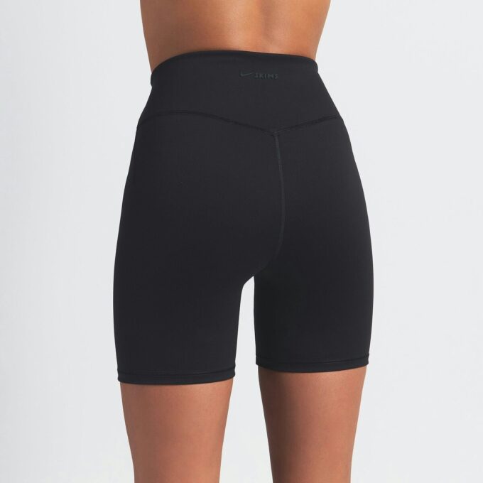 NikeSKIMS MATTE 5″ BIKERSHORT