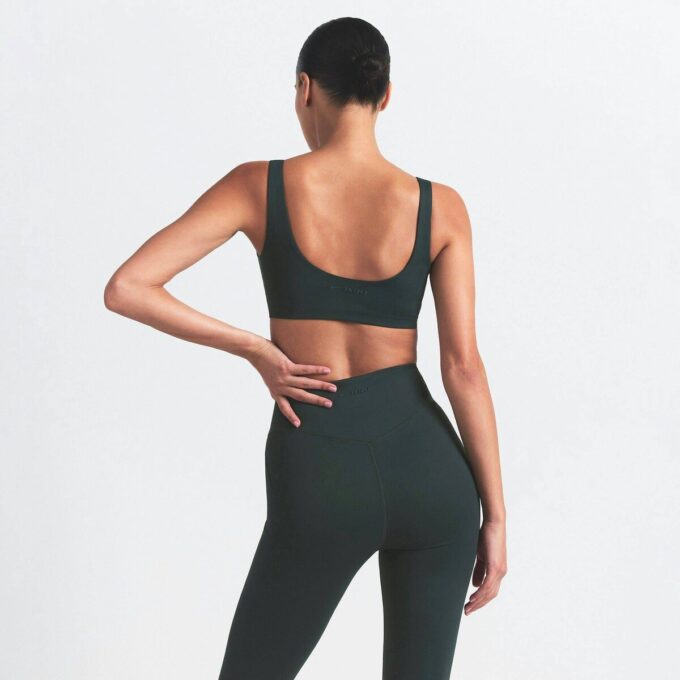 NikeSKIMS MATTE CUOP NECK BH