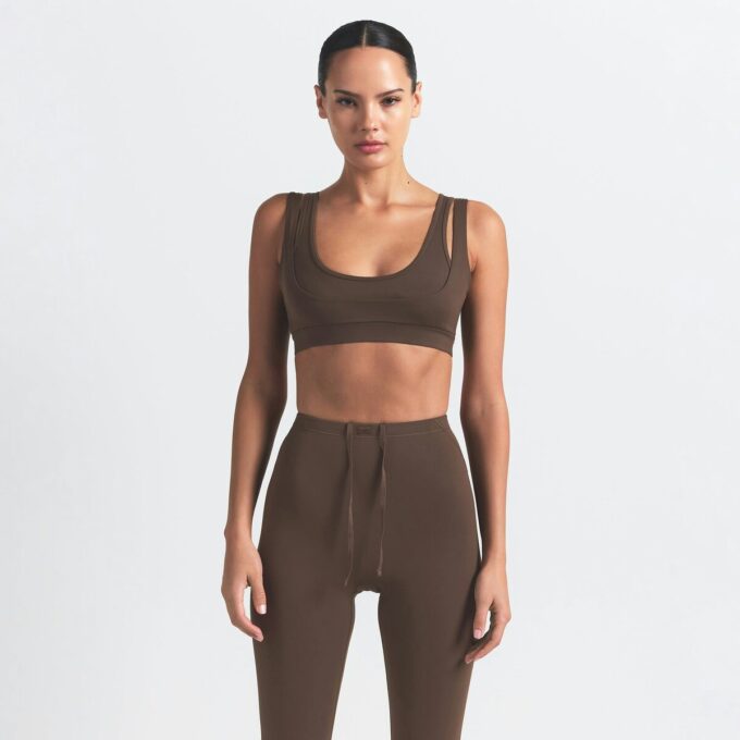 NikeSKIMS MATTE FOOTSIE GRIP LEGGING NikeSKIMS MATTE FOOTSIE GRIP LEGGING