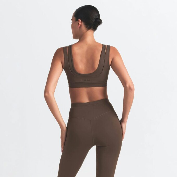 NikeSKIMS MATTE FOOTSIE GRIP LEGGING NikeSKIMS MATTE FOOTSIE GRIP LEGGING