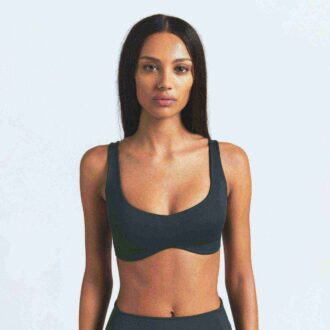 NikeSKIMS MATTE SHAPING SCOOP BH
