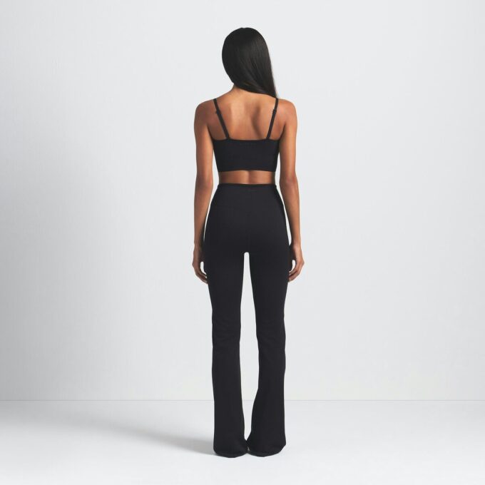 NikeSKIMS MATTE SLIM FLARE LEGGING