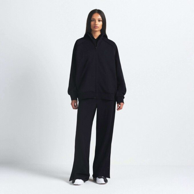 NikeSKIMS MATTE TRICOT OVERSIZED TRACK JACKET NikeSKIMS MATTE TRICOT OVERSIZED TRACK JACKET