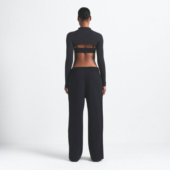 NikeSKIMS MATTE TRICOT SIDE SNAPS HOSE NikeSKIMS MATTE TRICOT SIDE SNAPS HOSE