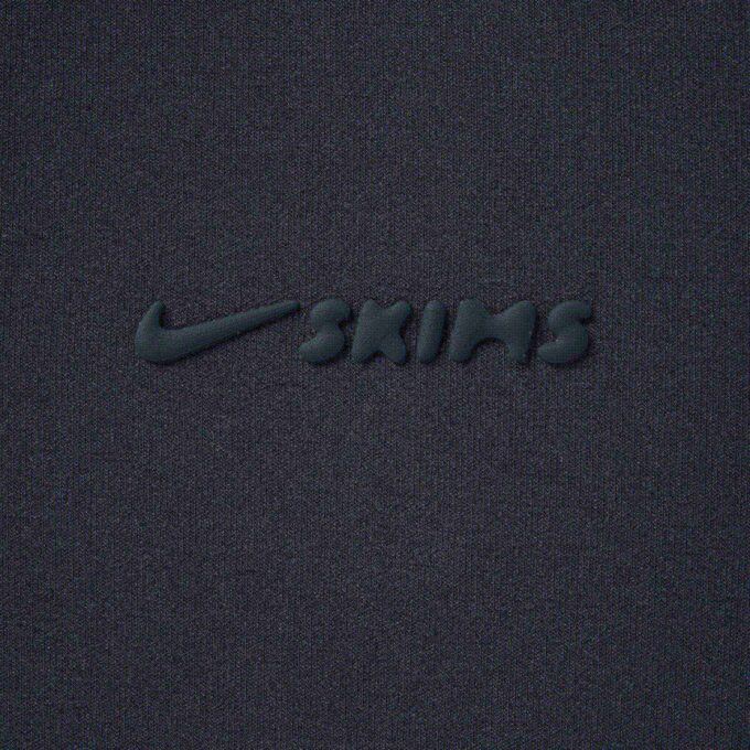 NikeSKIMS MATTE TRICOT OVERSIZED TRACK JACKET NikeSKIMS MATTE TRICOT OVERSIZED TRACK JACKET